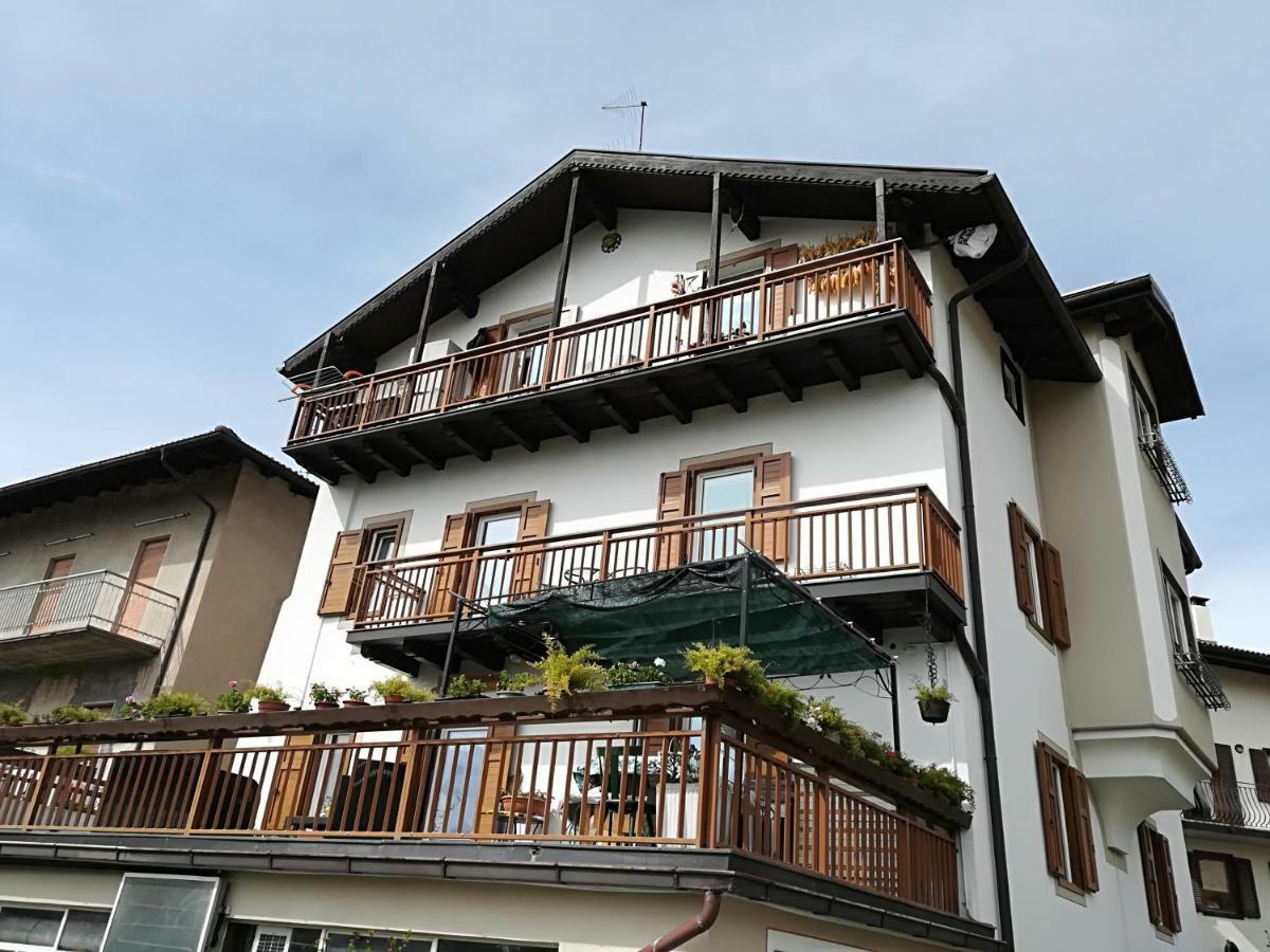 Appartamento Da Pino Baselga di Pine Luaran gambar
